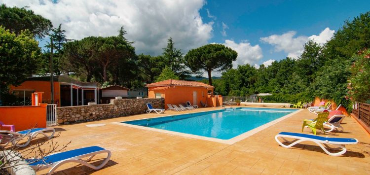 camping avec piscine céret