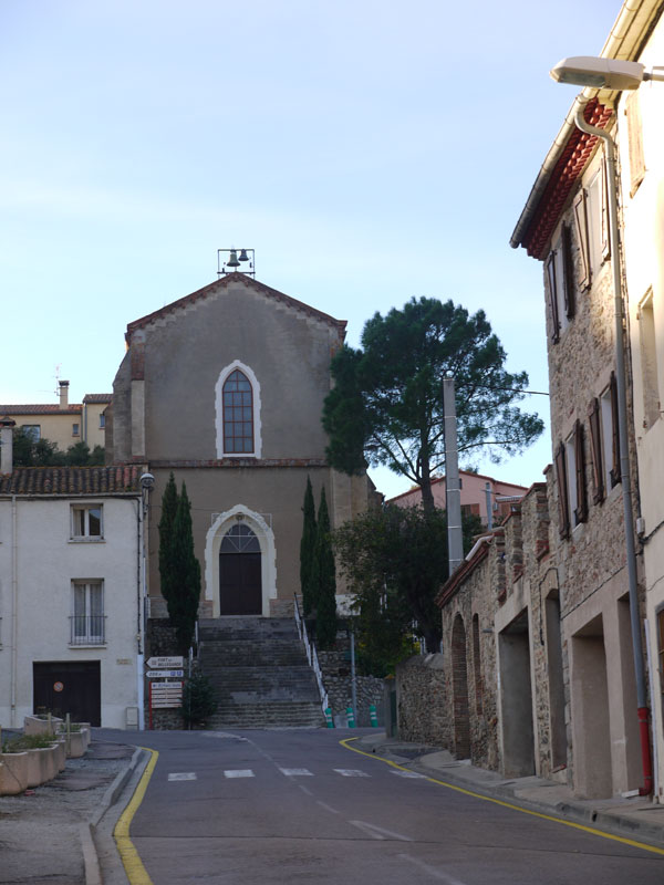 Eglise de Saint-Louis-Roi près du camping du Perthus